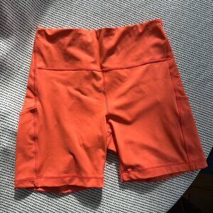Athleta Stash Pocket 7" Short